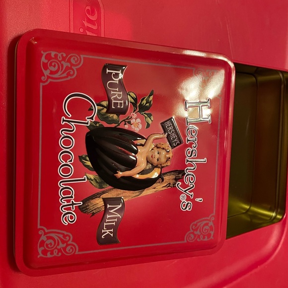 Vintage Hershey's Pure Milk Chocolate Advertising Tin w/ Baby in Coca Bean - Picture 6 of 6